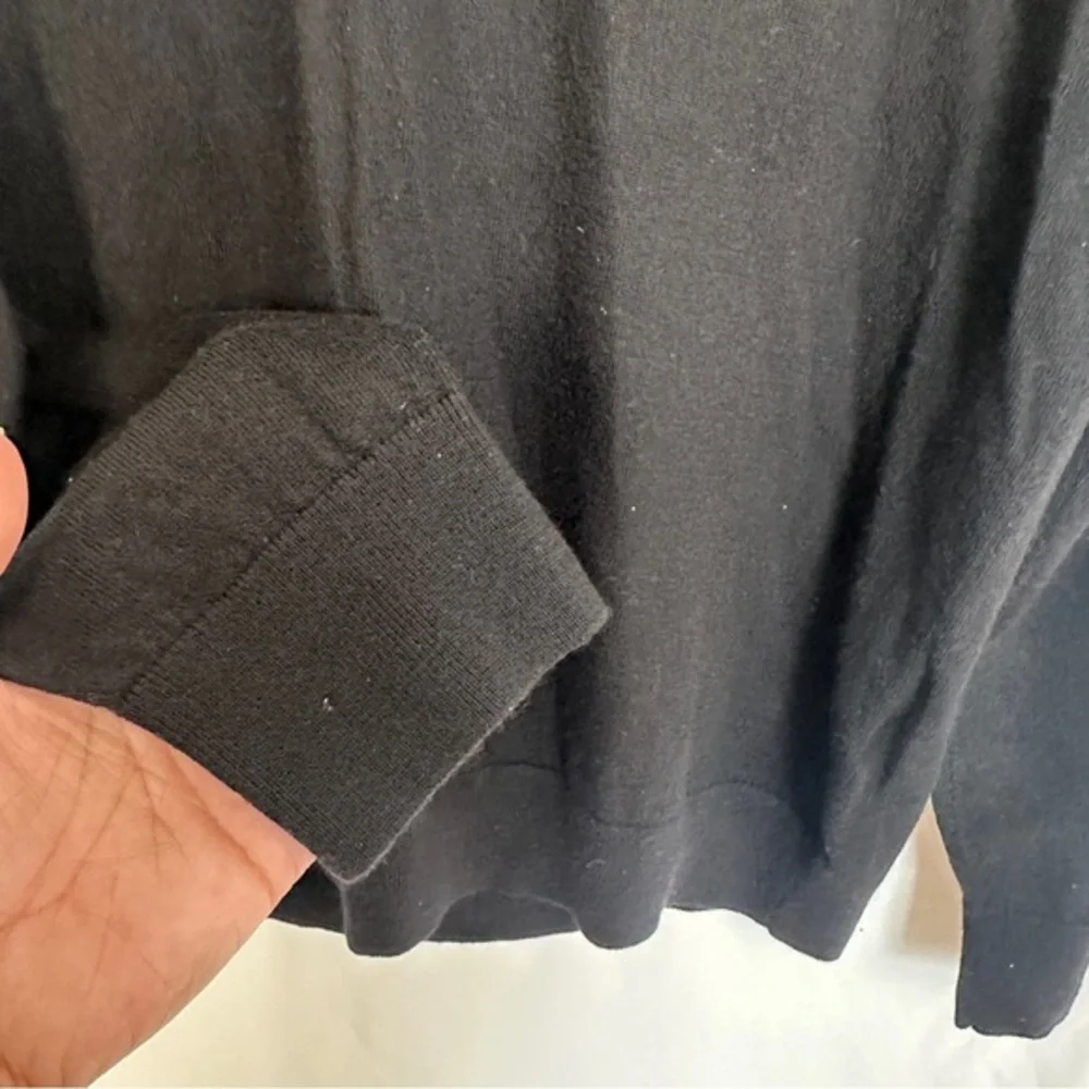 Banana Republic Sweater Mens XL‎ Italian Merino Yarn Baruffa V-neck Black